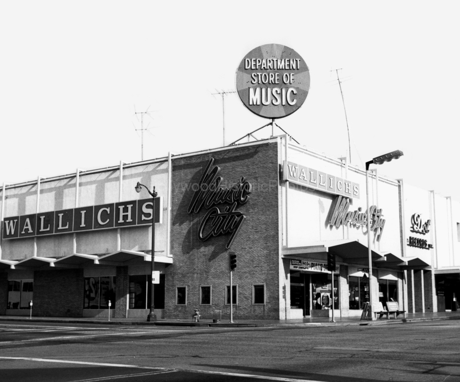Wallichs Music City 1962 WM.jpg